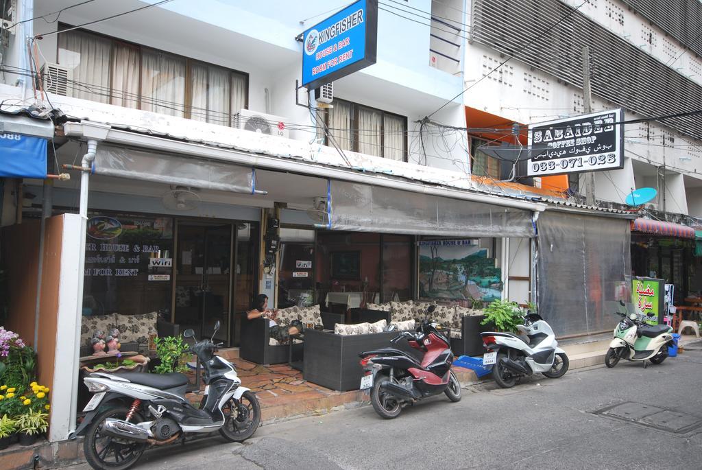 Kingfisher House & Bar Pattaya Exterior photo