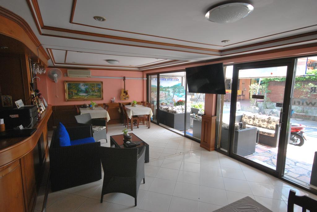 Kingfisher House & Bar Pattaya Exterior photo